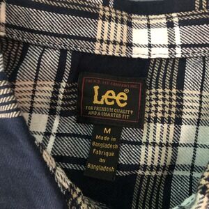 Lee Men's Extreme Motion Navy Plaid Button Down Shirt Size M NWT